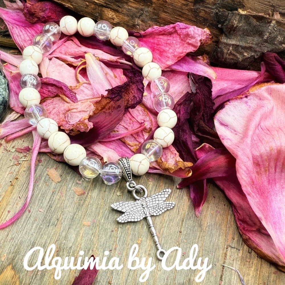 Alquimia Cream Turquoise Aura Quartz And Silver Dragonfly Bracelet